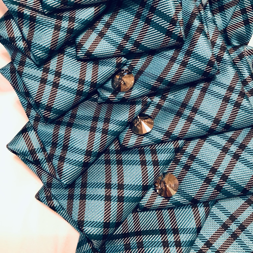Necktie - Picture 2 of 4